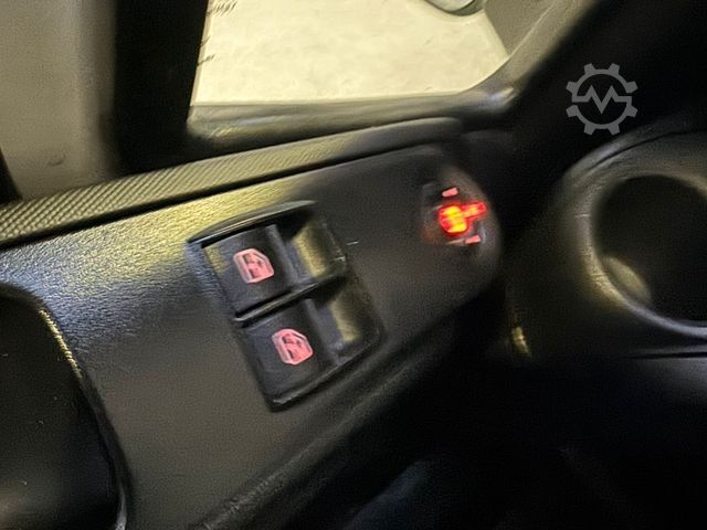 Furgão de painéis IVECO Daily 35S16 Kastenwagen *Klima.*Ahk*