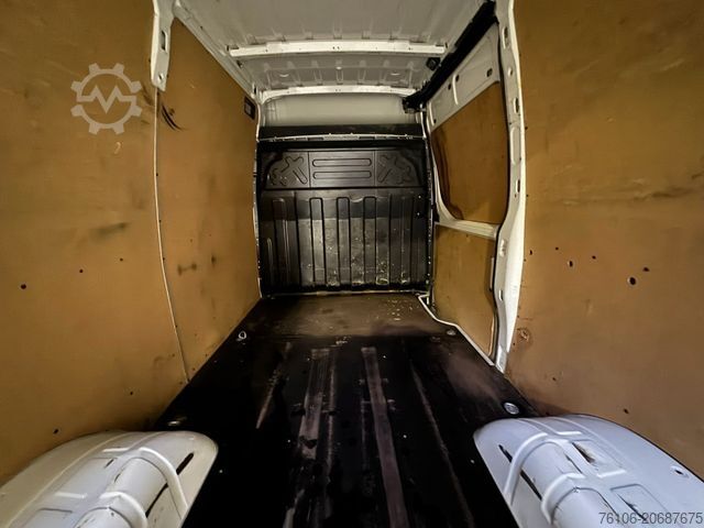 Furgão de teto alto IVECO Daily 50C18 Kastenwagen *Navi*Ahk**