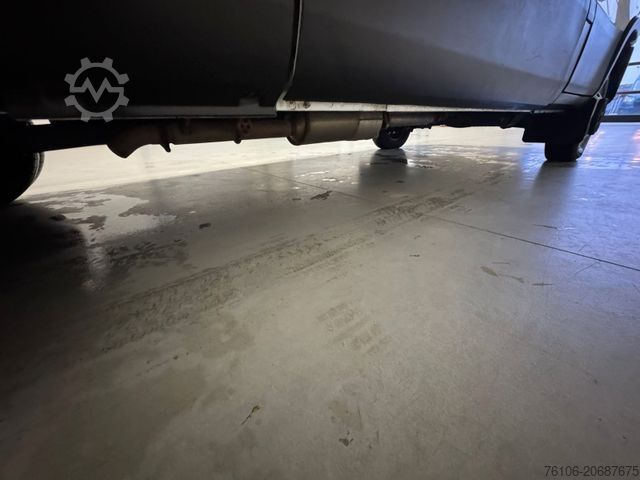 Furgão de teto alto IVECO Daily 50C18 Kastenwagen *Navi*Ahk**