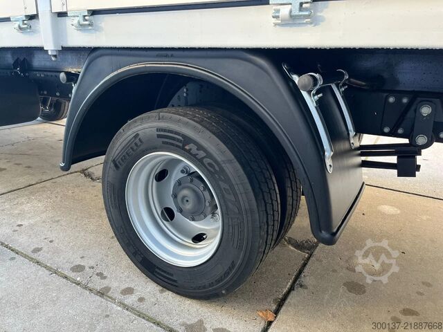 รถพ่วงแพลตฟอร์ม Mercedes-Benz Accelo 915 4x2 Flatbed with Dropsides