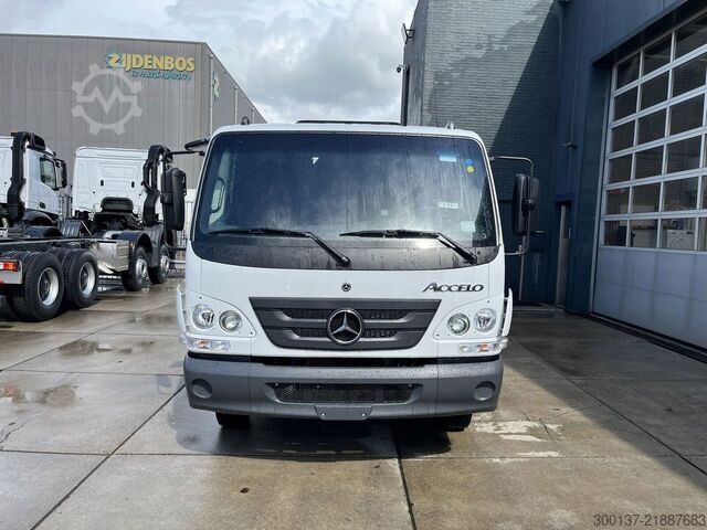 รถเก็บขยะ Mercedes-Benz Accelo 815  Accelo 815 4x2 Garbage Compactor