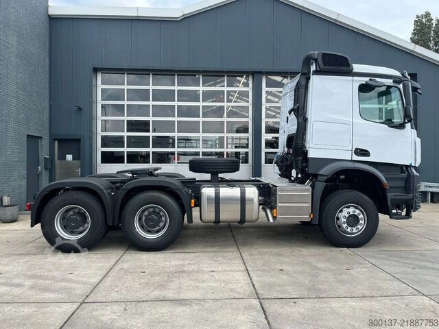 Estándar-SZM Mercedes-Benz Actros 3348 S 6x4 Tractor Head