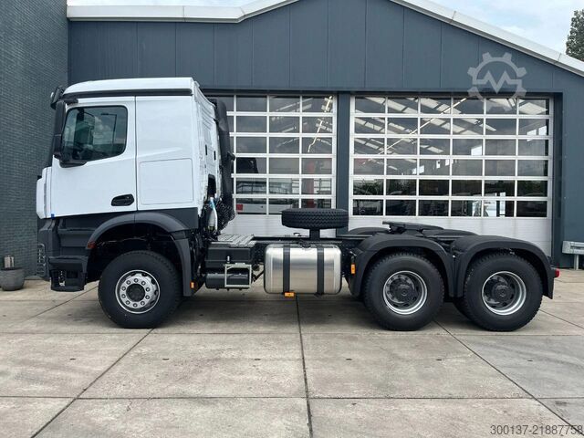 Estándar-SZM Mercedes-Benz Actros 3348 S 6x4 Tractor Head