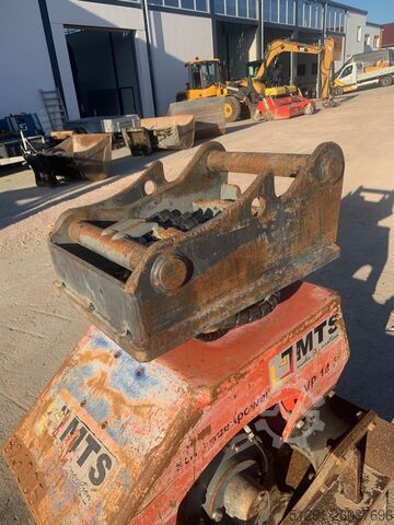 Baumaschine 2 x Anbauverdichter MTS