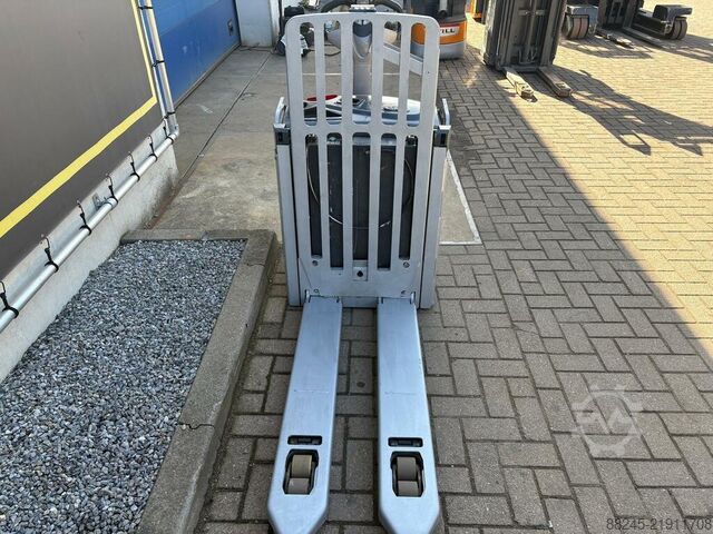 VS-22770 Transpalette électrique STILL avec fonction de levage STILL EXUH20