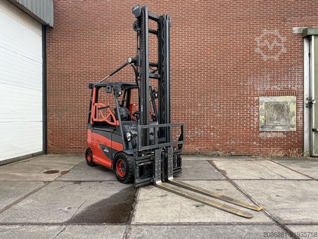 Elektro 4 Rad-Stapler Linde E40H-01/600