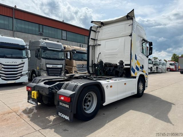 Standard SZM SCANIA R 590 * RETARDER * STANDKLIMA*SCHECKHEFT* 1 HAND