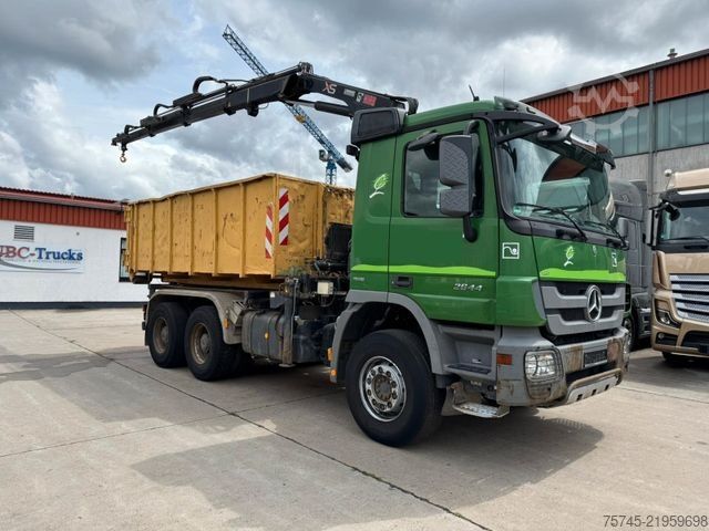 Āķa konteineru automašīna MERCEDES-BENZ ACTROS 2644 * 6 X 4 * HIAB KRAN 10 M * B&B *EPS