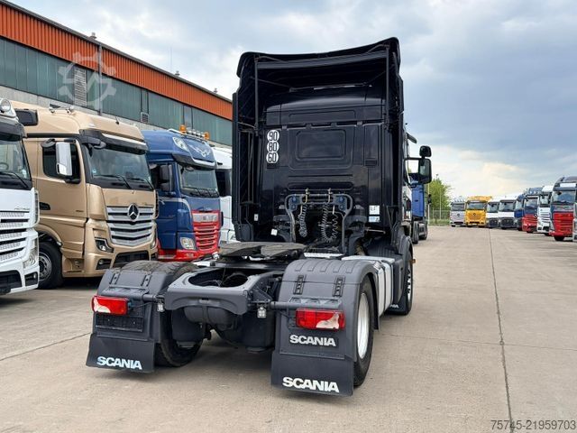 Standarta vilcējs SCANIA R480 * RETARDER * STANDKLIMA * TÜV