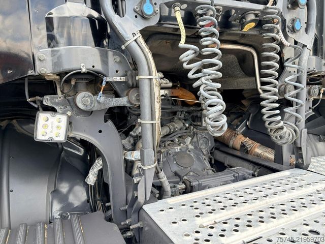 Standarta vilcējs SCANIA R480 * RETARDER * STANDKLIMA * TÜV