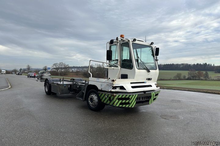 Σοκάμι φορτηγού YT222 4x2 Chassis-Kabine / Swiss-Vehicle