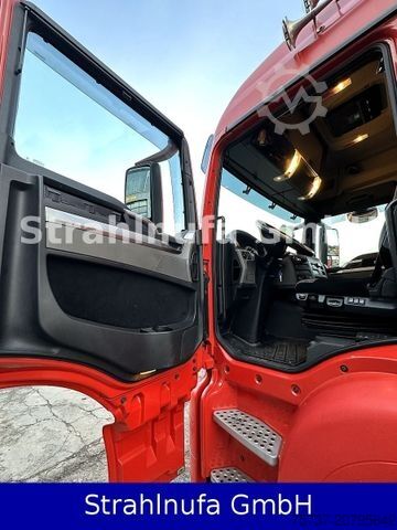 Valníkový nákladní automobil s plachtou MAN TGS 18.360 4x2