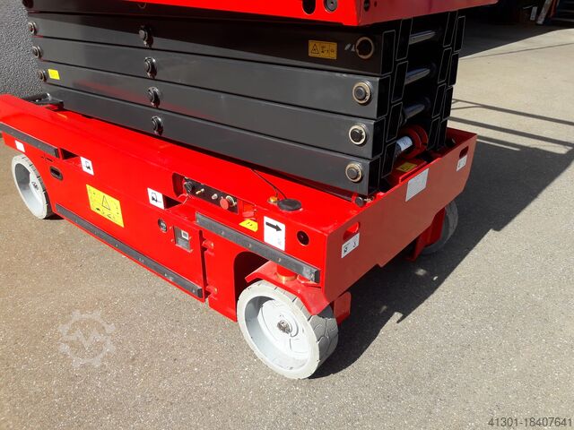 Piattaforma aerea a forbice NUOVO PREMIO FIERISTICO BAUMA CFMG CFPT1012