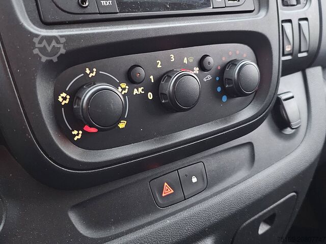 Επιβατικές μεταφορές OPEL VIVARO 1.6 L1 Combi 9p Airco