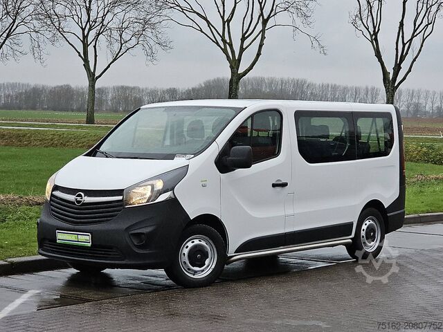 Επιβατικές μεταφορές OPEL VIVARO 1.6 L1 Combi 9p Airco