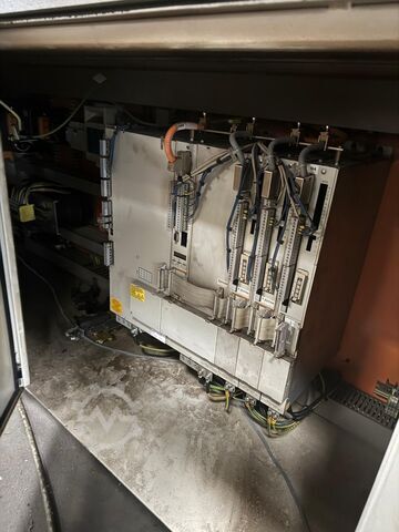 CNC - centro de mecanizado vertical AXA VSC-3-3000-M