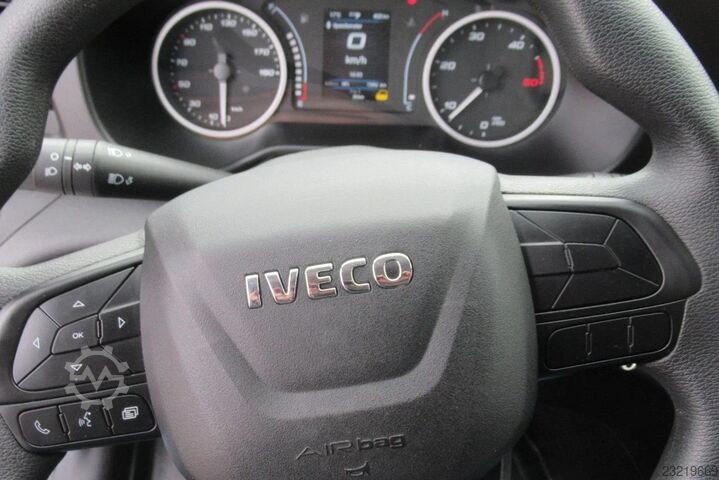Iveco Daily 35C16 ladbil med lift Iveco Daily 35C16 Bak + klep