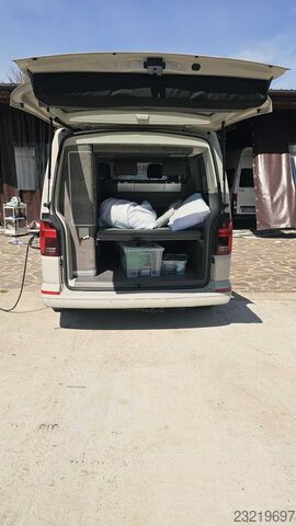 Autocaravana Volkswagen California Ocean 2022 | Automatico | Tetto a soffietto