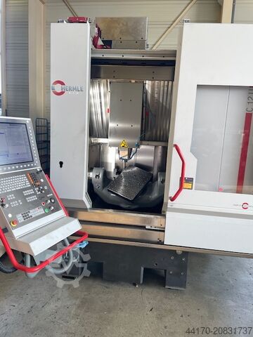 Centru universal de prelucrare Hermle C 12 U