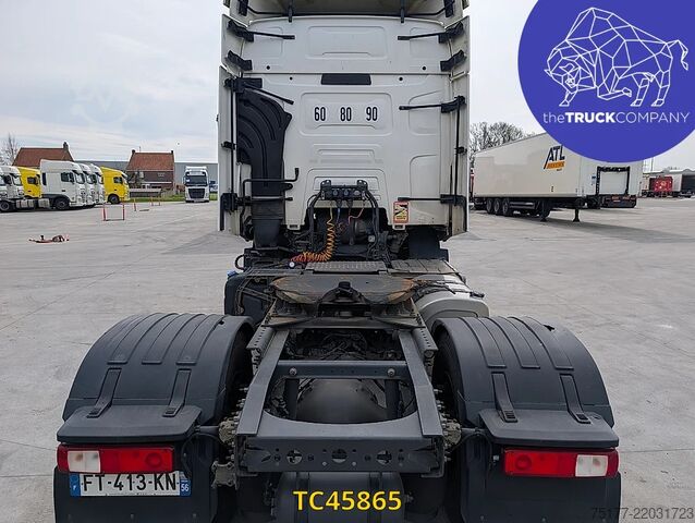Standard-SZM Renault T 440