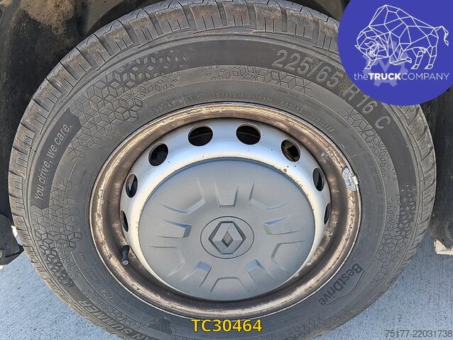 Plataforma elevatória Renault Master 145.35 nacelle klubb