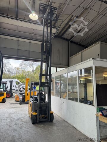 Electric - 3 wheels Jungheinrich EFG 216K