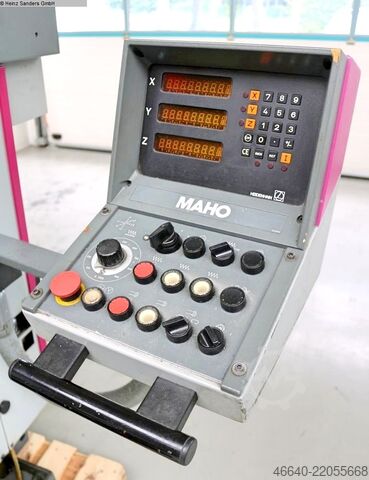 Fresadora - Universal MAHO MH 400