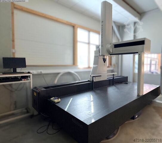 Koordiniraj mašinu za merenje MITUTOYO Crysta-Apex S123010