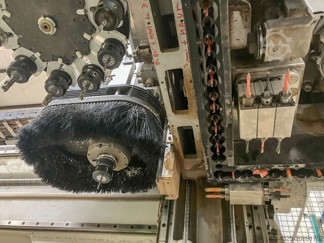 Centri di lavoro con consolle BIESSE ROVER C 6.40