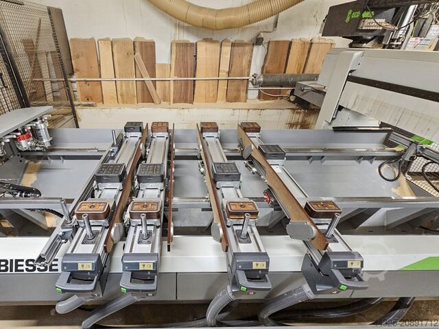 Centri di lavoro con consolle BIESSE ROVER A S 1325 UTS