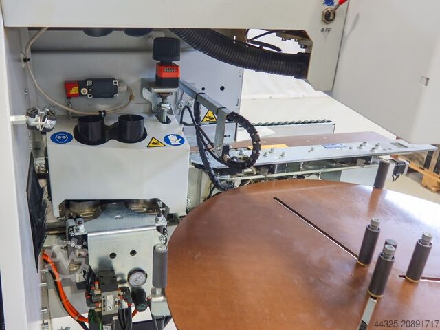 Einseitige Kantenanleimmaschine BIESSE AKRON 1330