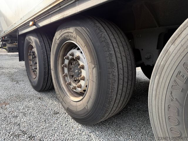 冷蔵セミトレーラー SCHMITZ CARGOBULL SKO 24/L - 13.4 Carrier Vector 1350 Lift