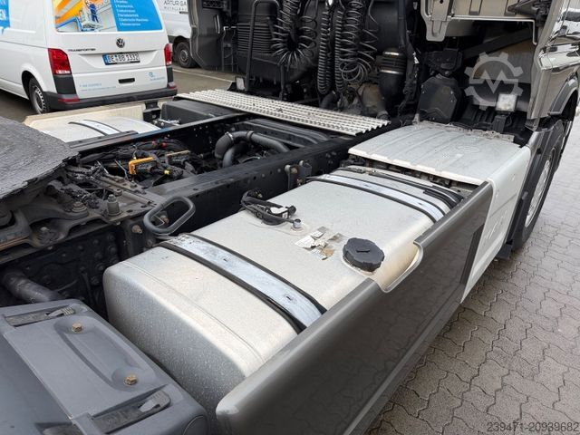 Tractor estándar MAN TGX 18.510 4x2 XXL Retarder 2x Tank ACC Indiv.