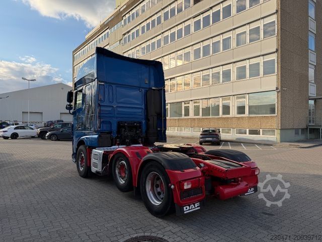 Tractor estándar DAF XF 530 SuperSpaceCab 6x2 Retarder Lenk/Lift