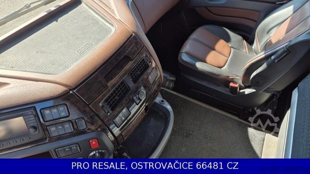 Џамбо камион DAF XF 480 FAR 6X2 SSC + WECON PC-CP-T0111 BJ 2017