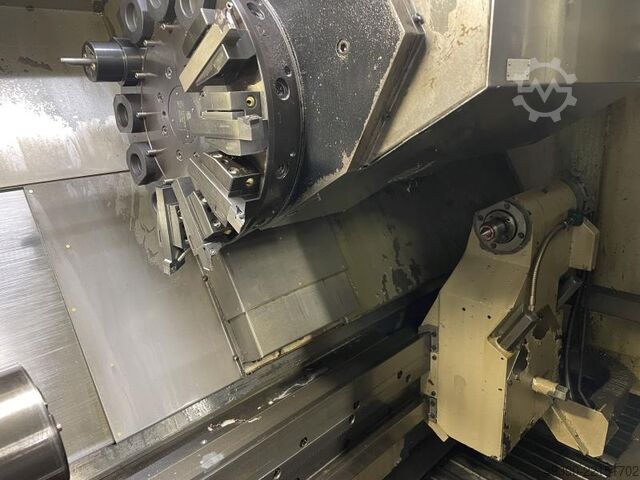 CNC sústruh s poháňanými nástrojmi a osou Y; CNC riadenie FANUC Series 18i-TB, obrábacie centrum (BA MONFORTS RNC 300 MultiTurn