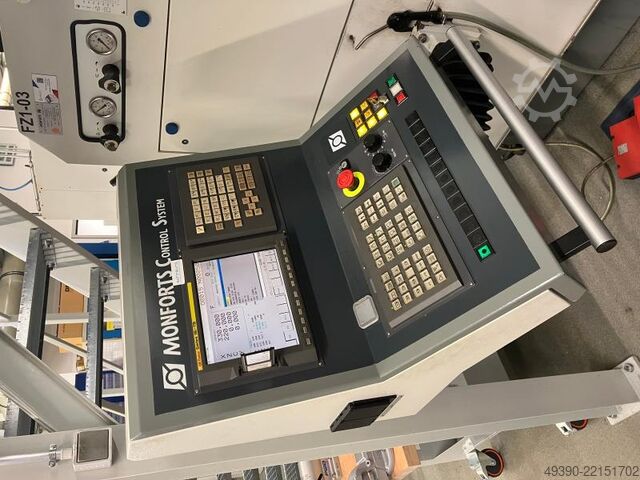 CNC sústruh s poháňanými nástrojmi a osou Y; CNC riadenie FANUC Series 18i-TB, obrábacie centrum (BA MONFORTS RNC 300 MultiTurn