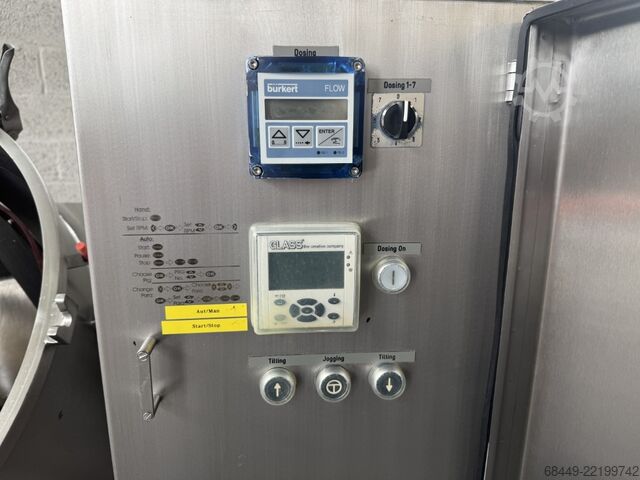 Mezcladora al vacío / tumbler de 300 L, modelo VSM. Glass Vacuümmenger / -tumbler 300 L.