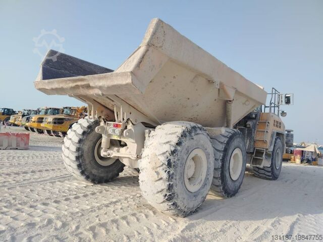 自卸卡车 Komatsu HM400-3R (4 pieces available in Abu Dhabi)