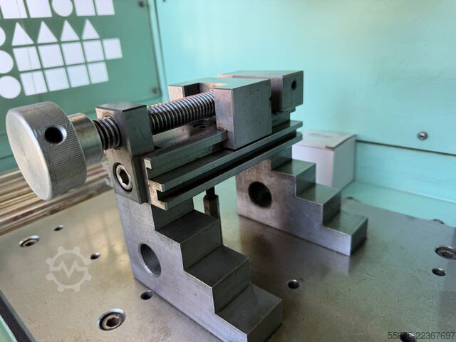 Máquina de microfuração EDM CNC AGIE AGIEDRILL SD1