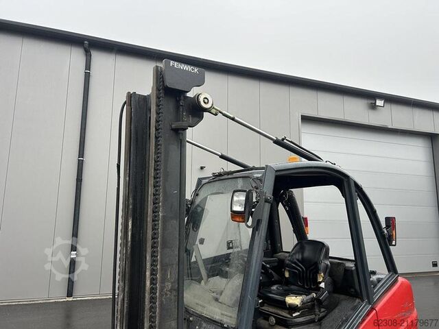 2004 LINDE HD30 LINDE HD30