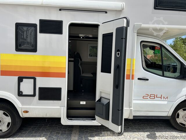 Húsbíll Roller Team Kronos 284M | Ford Transit 2.0 TDCi 165 CV Automatico | 5 Posti