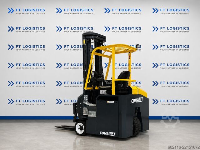 Carretilla retráctil de 4 vías Combilift CBE3000 TRIPLEX 6500 POSITIONER