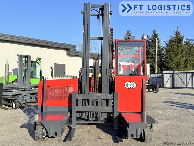 Carretilla retráctil de 4 vías Combilift C3000GST TRIPLEX 8300 FREE-LIFT NEW TIRE