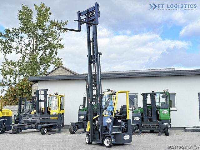 رافعة شوكية رباعية الاتجاهات Combilift C3000CB GAS TRIPLEX 4900 POSITIONER TOP1