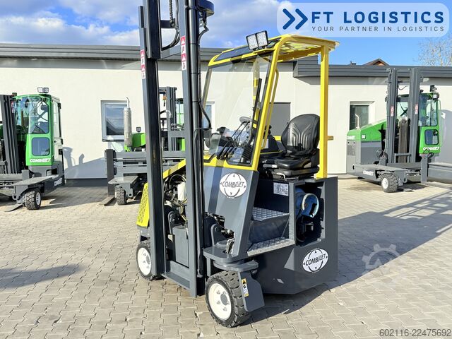 Forklift empat arah Combilift CB2500 GAS TRIPLEX 6000 FREE-LIFT
