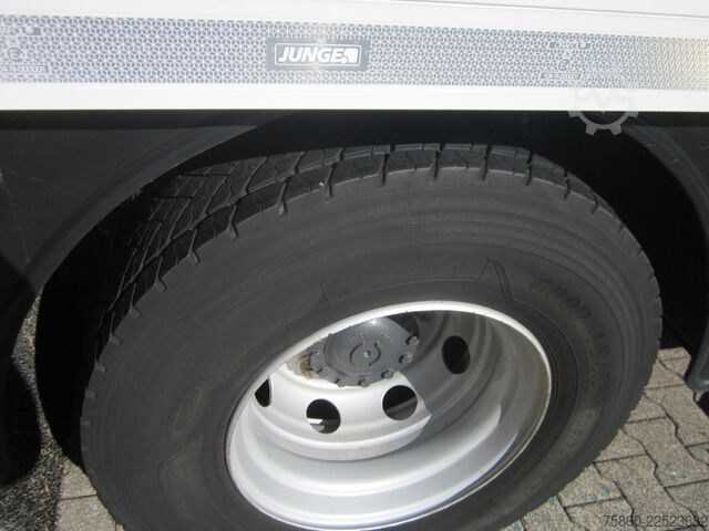 LKW mit Kofferaufbau Iveco 160E320 Koffer LBW 110.626 Km 1. Hd.