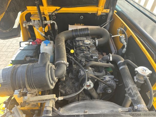 رافعة تلسكوبية JCB 520-40 / 4 Meter / 2 Tonnen / 2.297 Bh / TOP