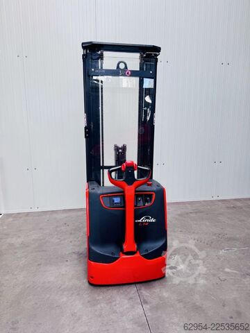 मैनुअल स्टैकर Linde L 14 Triplex