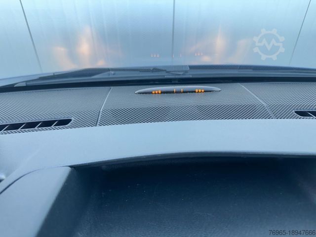 Pallbíll MERCEDES-BENZ Vito 110CDI EXTRALANG TEMPOMAT PARKHILFE WEBASTO